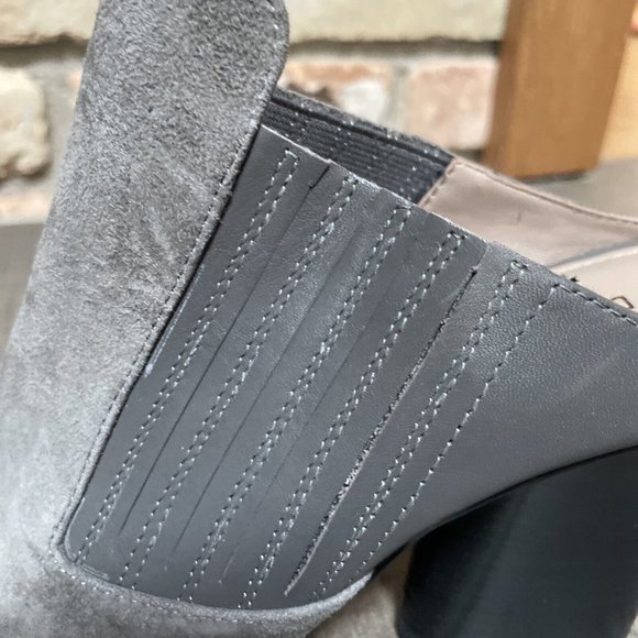 donald pliner Varet Grey Gray Suede High Heel Mules Nib 8 - Picture 3 of 10